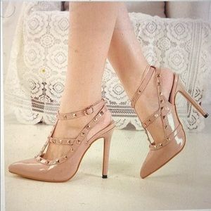 High heeled women pumps